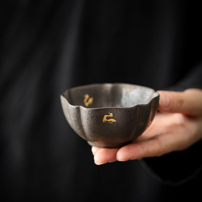 Ceramic-Polygon-Bowl-with-Golden-Flakes