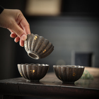 Ceramic-Polygon-Bowl-with-Golden-Flakes-pile