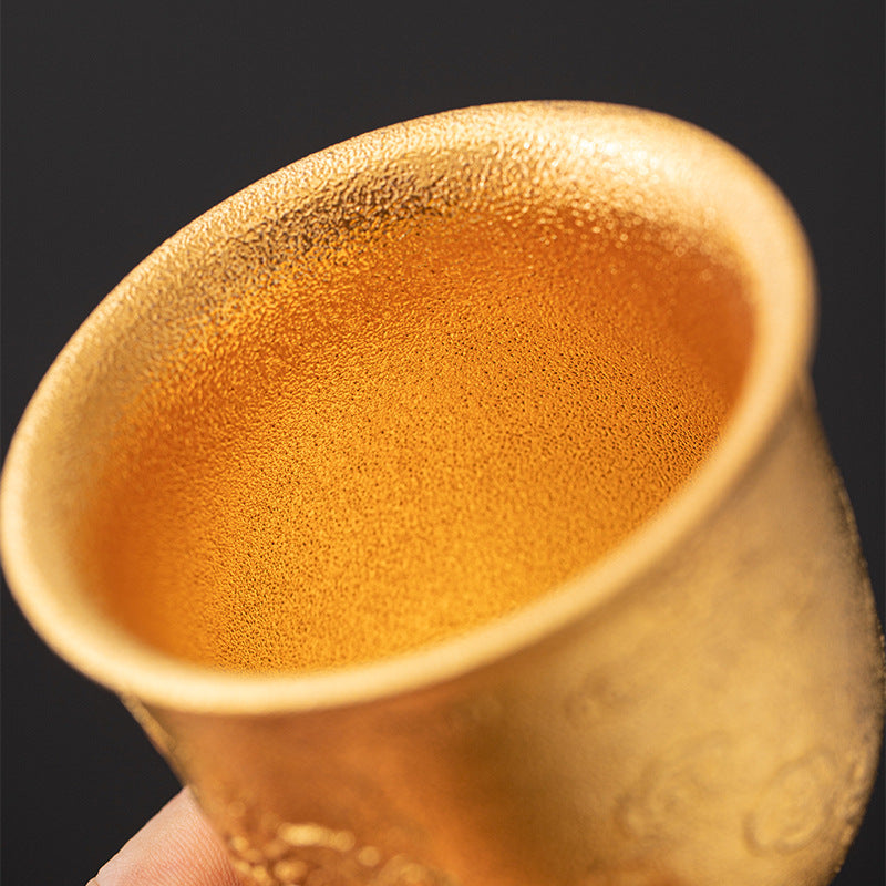 aureatoir.com-Gold-Painting-Ceramic-Cup-with-Wukong-Relief-edge